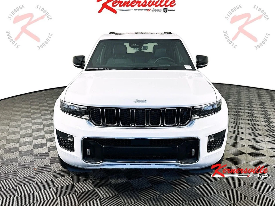 2025 Jeep Grand Cherokee Overland - Image 2 of 4