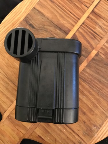 OZARK TRAIL: Batteriebetriebene Luftpumpe. Batterien dabei und sonst nichts. - Bild 8 von 10