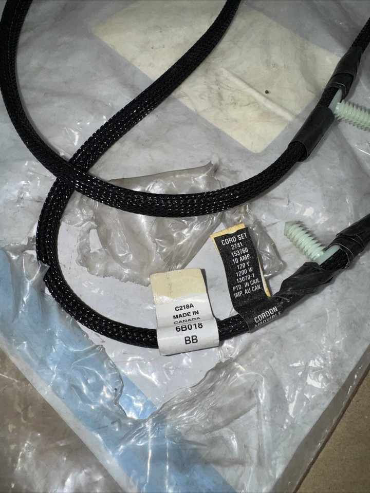 NUEVO COMO NUEVO FABRICANTE ORIGINAL FORD MERCURY 2005 ESCAPE MARINER BLOQUE DE MOTOR CABLEADO TÉRMICO Foto 3 de 4