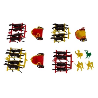 Vtg GIANT Brand ROMAN Toy Lot Plastic Horse Chariots Soldiers 1960s Hong Kong
