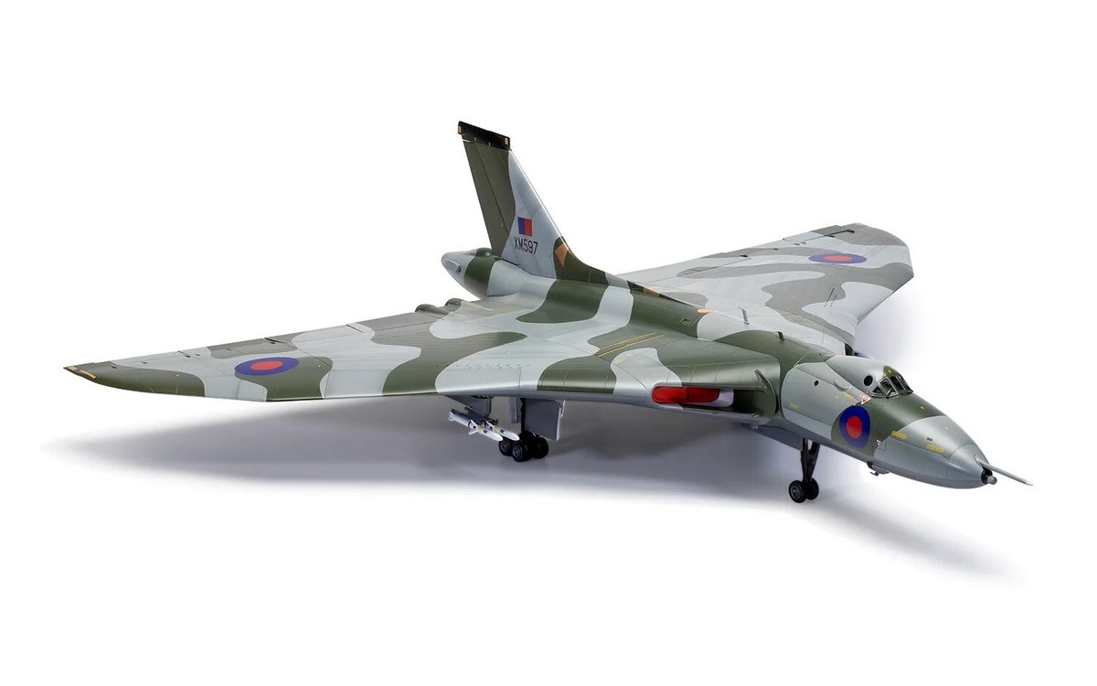 Airfix Avro Vulcan B.2 Black Buck 1:72 Scale Plastic Model