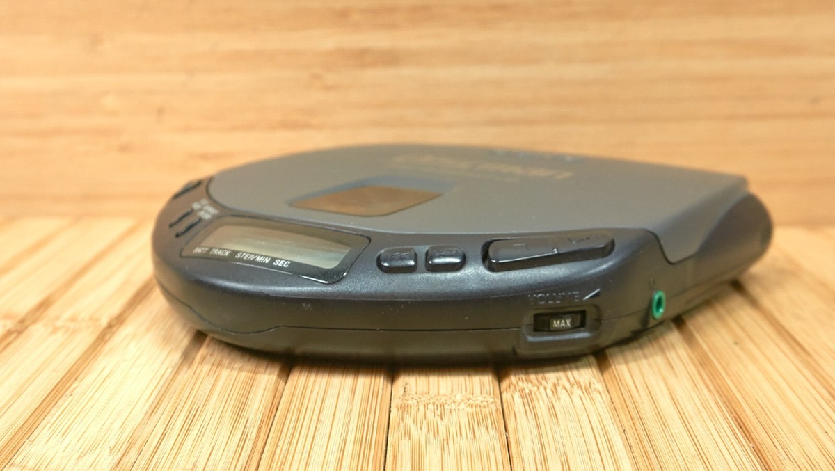 Vintage Sony Discman D-171 CD Compact Player, MegaBass | eBay