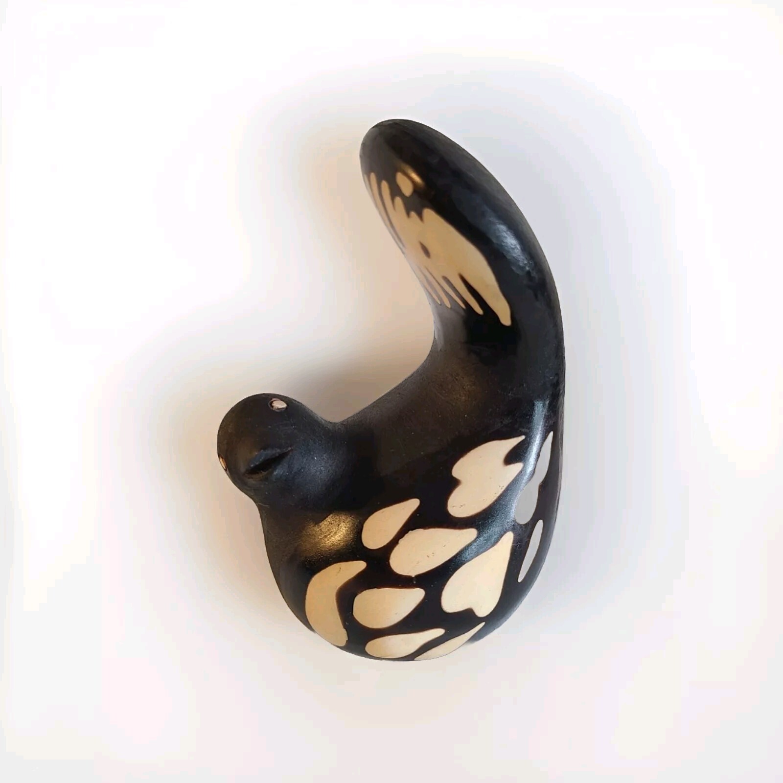 Peruvian Chulucanas Pottery Bird Paloma Figurine Sculpture Signed JOSE PAZ