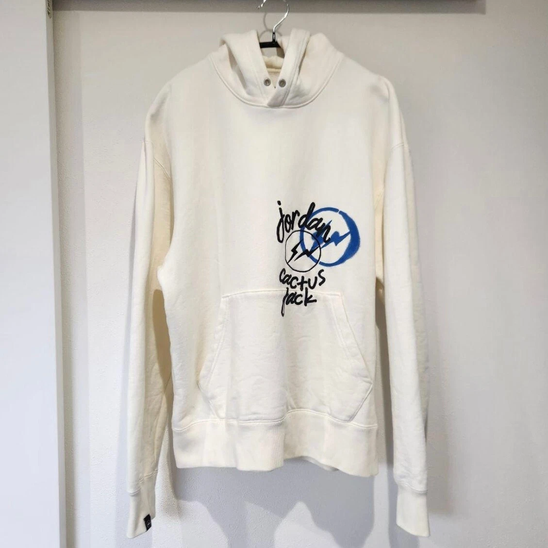 White travis scott hoodie clearance