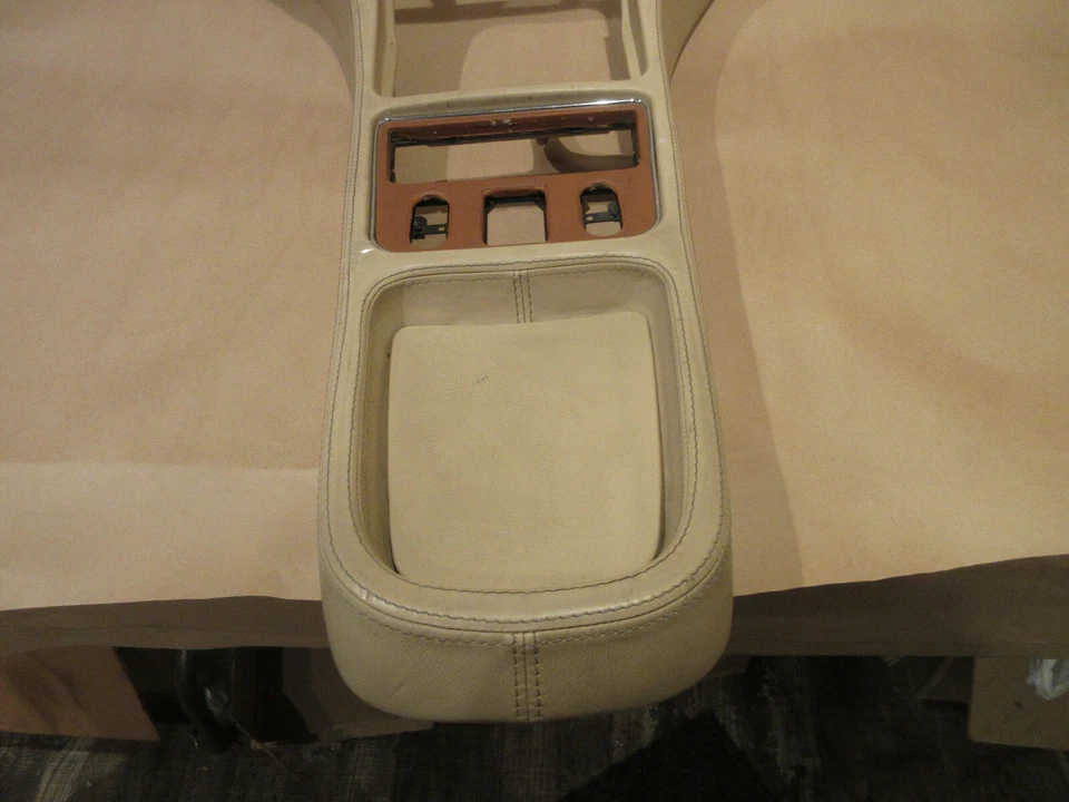 Ferrari 456 M GT/M GTA - Túnel central/Consola - - P/N 65462500 Foto 4 de 4