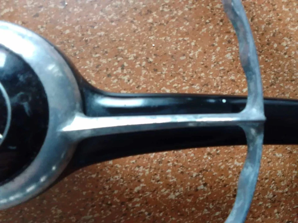 Volante negro 190SL 180D 190D 220S pontón mercedes w121 w120 l319 o319 Foto 3 de 4