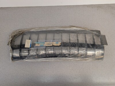 New NOS OEM Volvo 740 940 1990-1995 Lower Bumper Grille(w/o fogs) 3518093