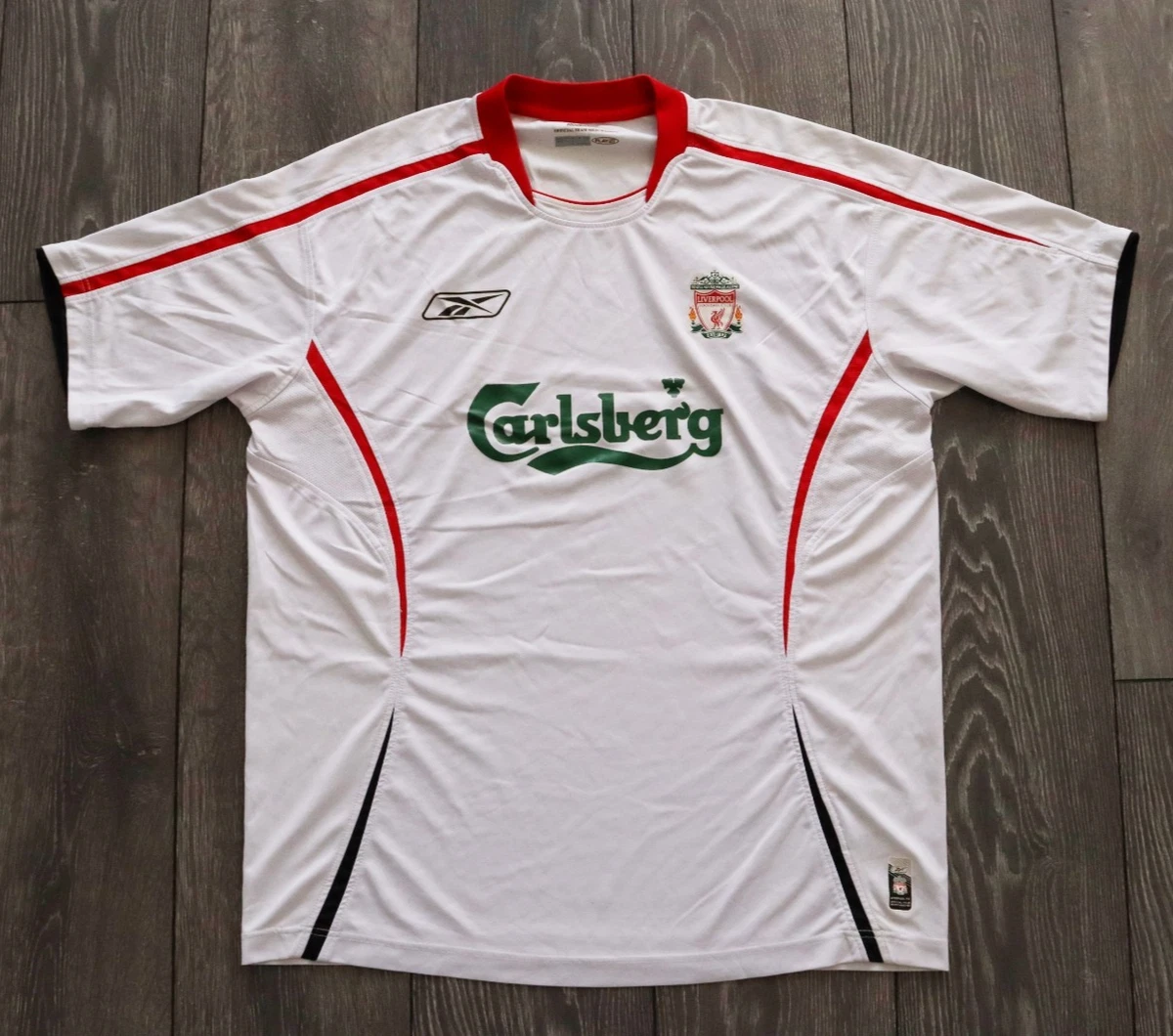 Preços baixos em Reebok Liverpool Clube Internacional Camisas de