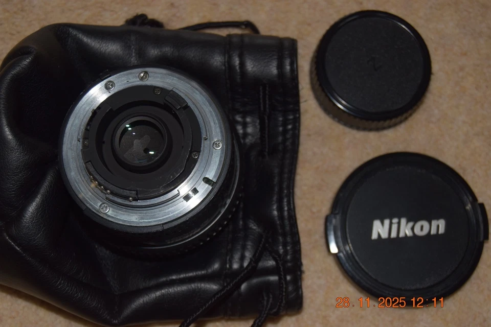 Nikon AF Nikkor 20mm F2.8 Ultra Wide Angle Lens & Nikon L37c Filter - Very Nice - Image 4 of 4