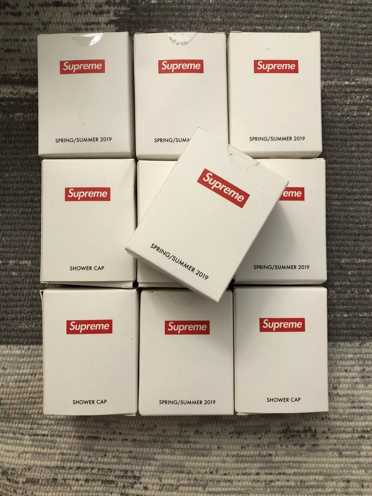 SUPREME NEW YORK SHOWER CAP + POPPY SEEDS + STICKER ACCESSORIES