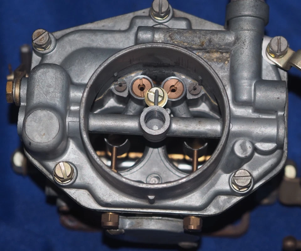 Par de carburadores Porsche 356C Zenith 32 NDIX DVG P019 ¿NORS? NOS? OEM 61610810800 Foto 3 de 4