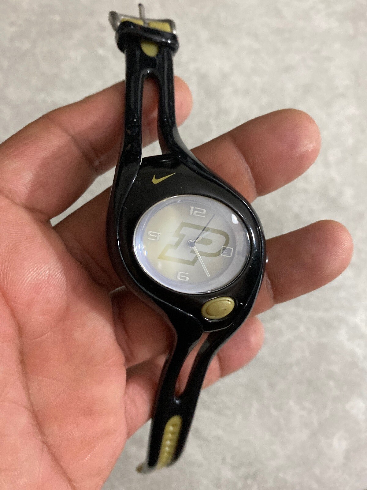 nike triax swift watch
