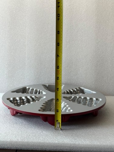 NORDIC WARE Evergreen Cakelet Christmas Tree Baking Pan LIMITED EDITION 12" USA - Picture 13 of 22