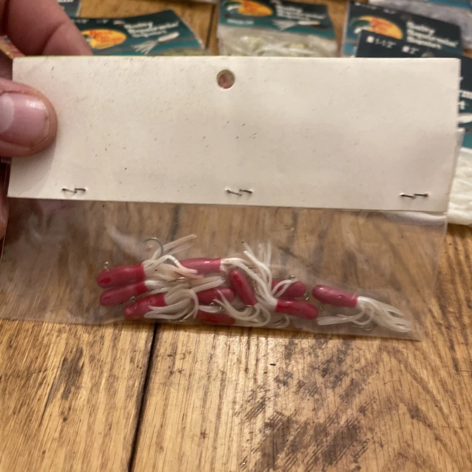 Cabezales de plantilla Cabelas Pro Crappie TtR16-10 T1 1/16 oz rojo/blanco Foto 4 de 4