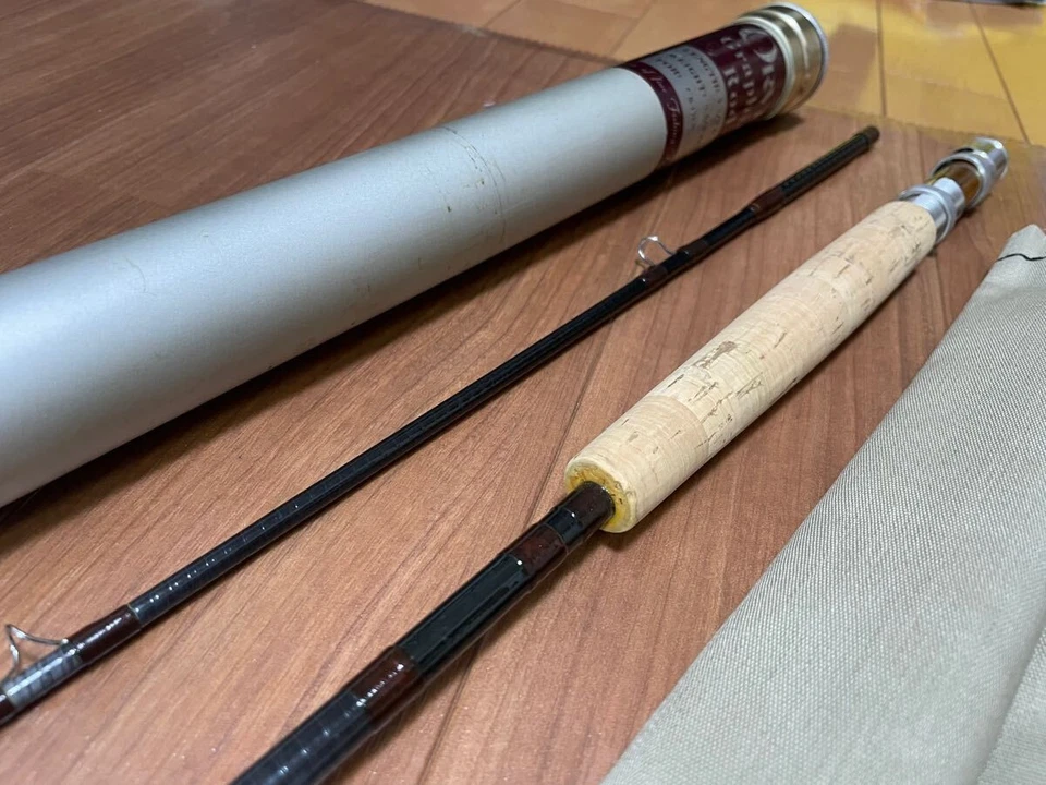 Varilla Rivermaster Orvis Graphite 9.1/2' 8 3.625oz con estuche y bolsa usada Foto 2 de 4