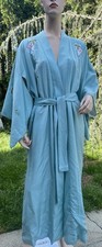 VINTAGE HAYASHI JAPAN BLUE SILK KIMONO W/ PINK  WHITE EMBROIDERED FLOWERS