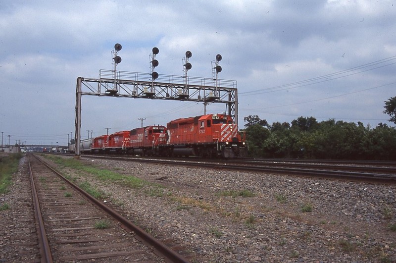 JT ORIG SLIDES (24) CP RAIL CANADIAN PACIFIC SD40-2's+TRAINS TAKEN 1995-1999
