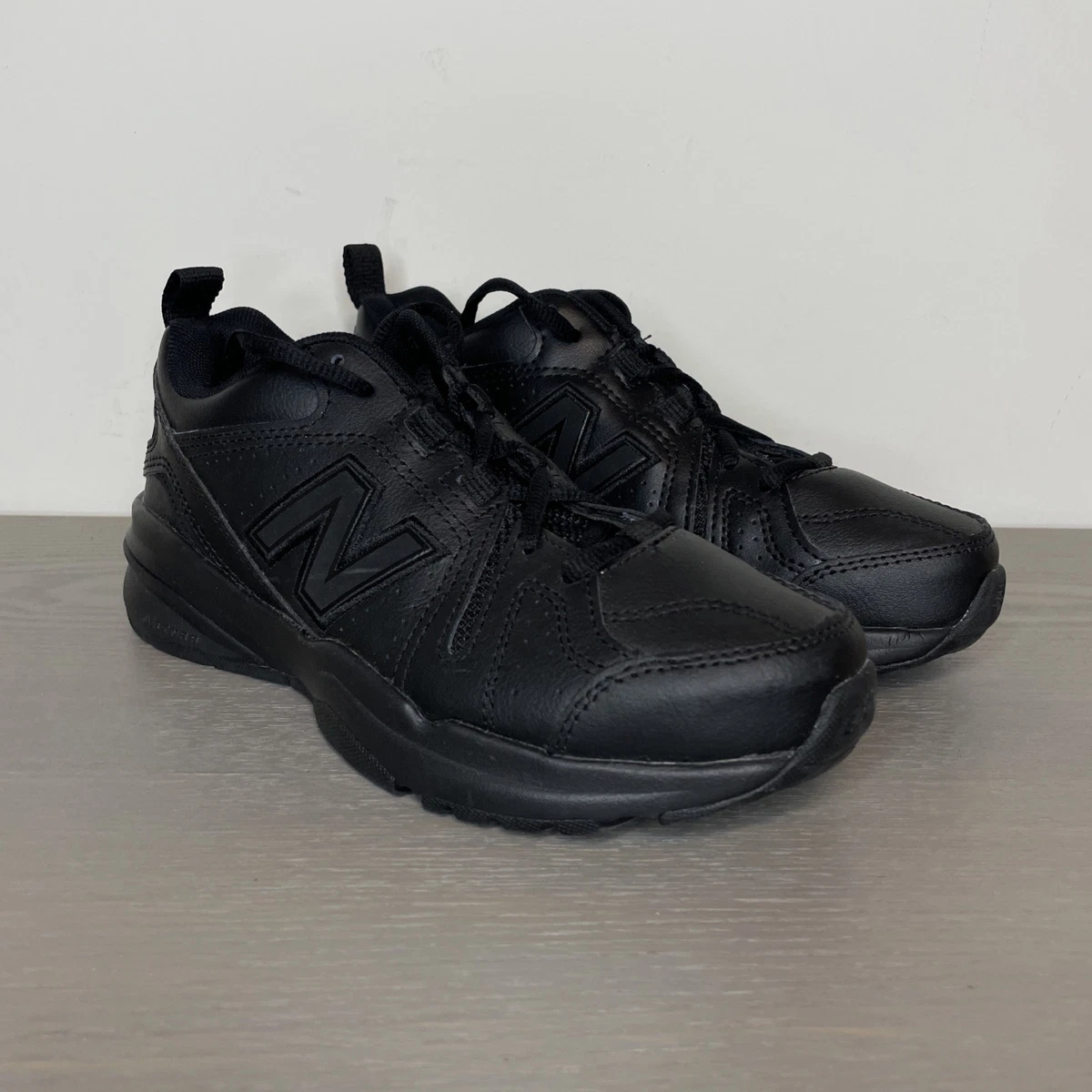 Mens Size 12D New Balance 608V5 Work Shoes Black Slip Resistant Sneakers Shoes MX608v5 Slip Resistant - New Balance main image 2