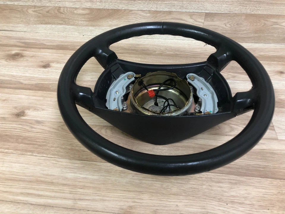 MERCEDES BENZ W201 190 190E OEM FRONT LEATHER STEERING WHEEL BLACK 1984-1993 - Image 3 of 4