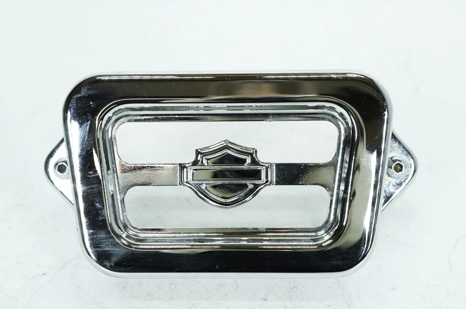 2006 Harley Touring FLHXI Street Glide 原始设备制造商电压调节器整流器保护套 — 第 3/4 张图片