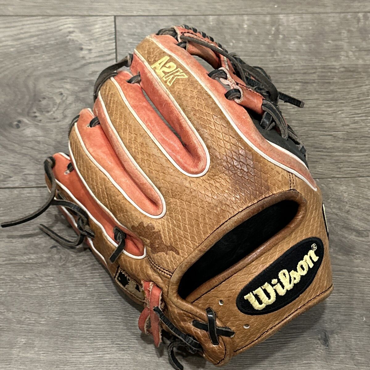 2017) Wilson A2K DATDUDE Brandon Phillips Game Spec GM 11.5 2017) Wilson A2K DATDUDE Brandon Phillips Game Spec GM 11.5