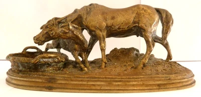 Emouvant petit bronze doré signé P.J. Mène Jument et pouliche à l’abreuvoir#1904 - Photo 1/4