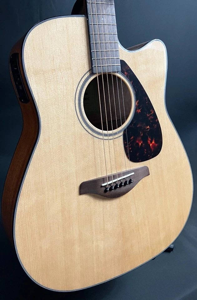 Yamaha FGX800C Solid Top Cutaway Acoustic-Electric Guitar Gloss Natural Finish - Image 3 of 4