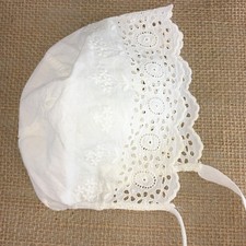 Vintage White Cotton Eyelet Baby Girls Bonnet Christening Cap Floral Embroidery