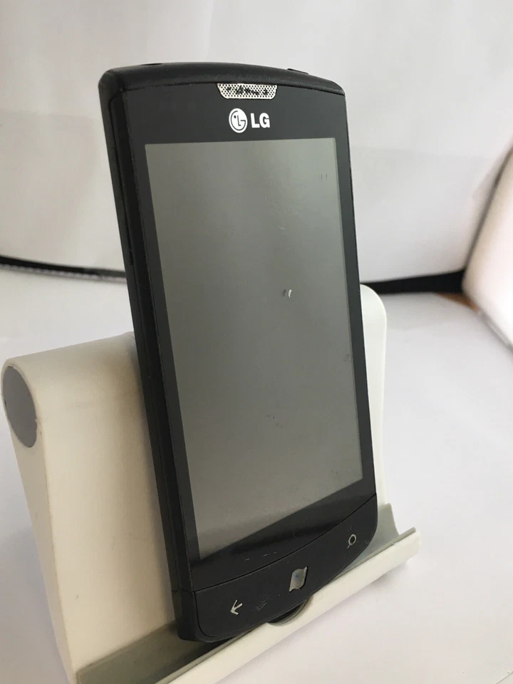 LG E900 Optimus 7 Black Unlocked Windows Smartphone Incomplete - Image 3 of 4