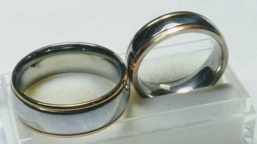 LOVELY PAIR OF TITANIUM BAND RINGS SIZES 10.25-10.5 AND 7.25-7.5! - Picture 6 of 10
