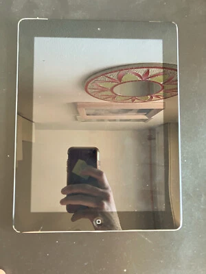 Apple iPad 2 · 32GB · Wi-Fi