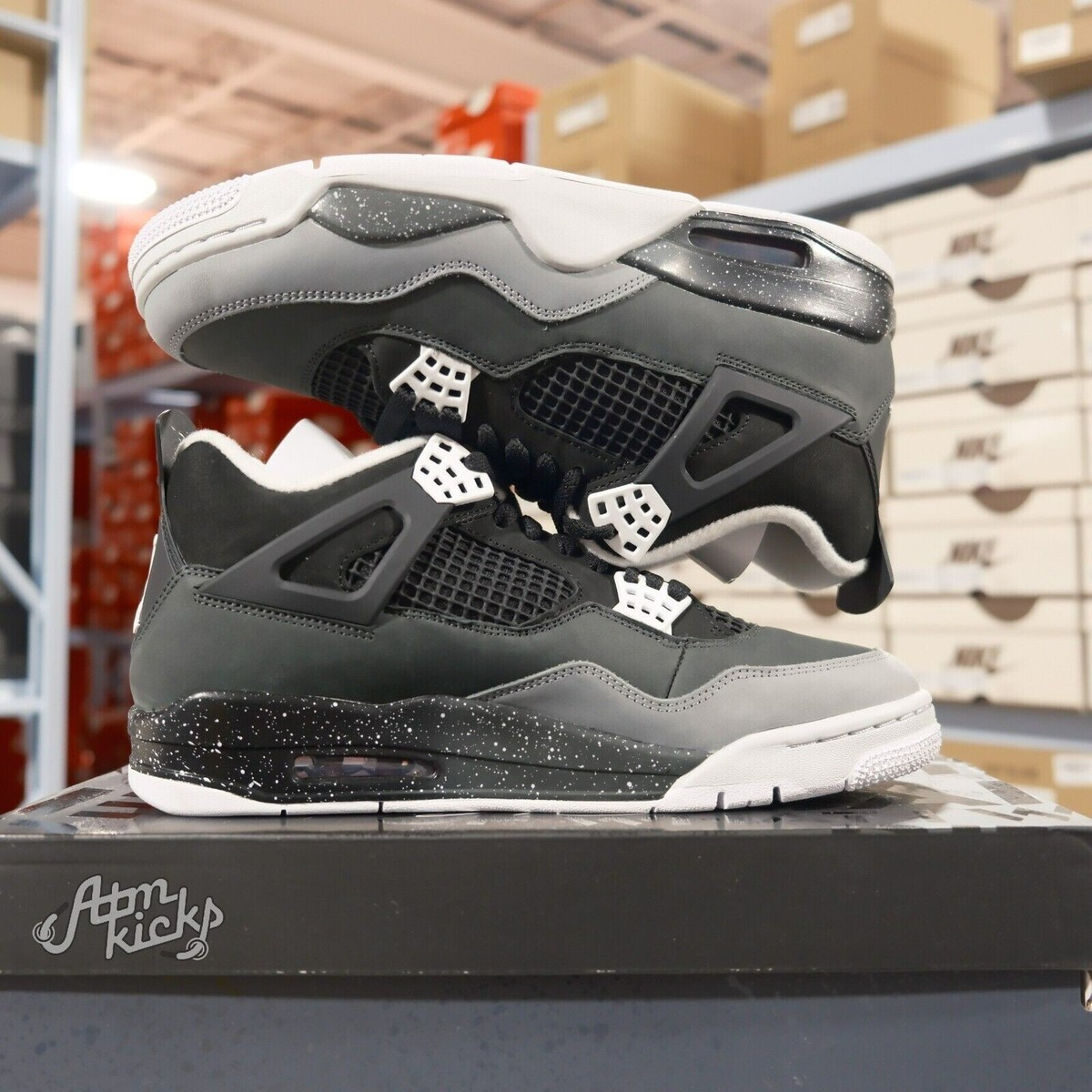 Air Jordan 4 レトロ　fear ブラック/グレー Nike Jordan 4 Retro Fear 2024 Black White Grey Men & GS Size