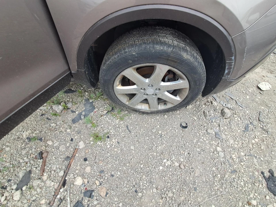 Módulo de control del motor usado (ECM) se adapta a: Buick Encore 2013 módulo de control electrónico Foto 3 de 4