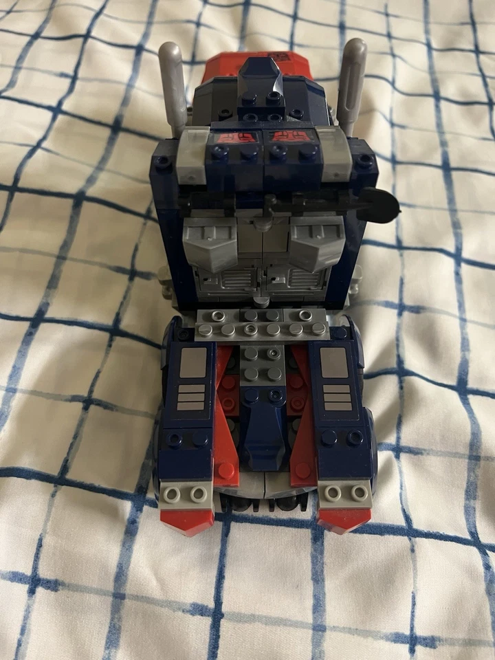 Minifiguras Transformers 2011 Kre-O 30689 Optimus Prime + Bumblebee y Kreo  Foto 4 de 4