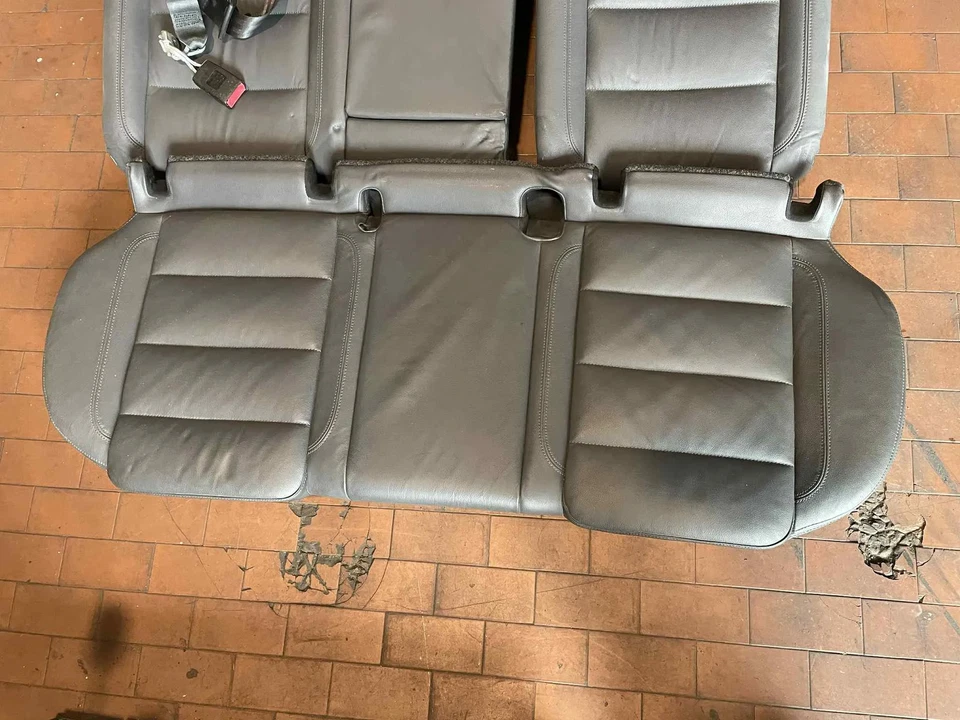 SET 5 SEDILI IN PELLE GRIGIA VW VOLKSWAGEN GOLF V 5 2003 - 2008 5 PORTE - Immagine 3 di 4