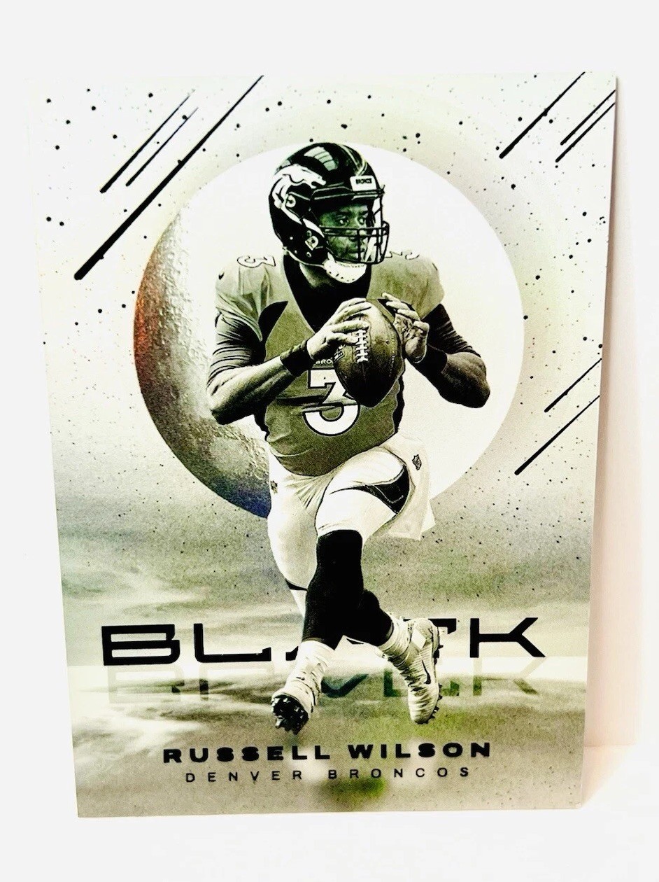 2022 Panini Black White Night #WN5 Russell Wilson SSP Case Hit