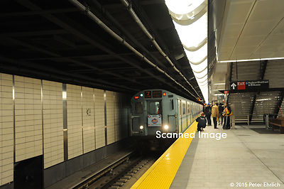 Original Foto: New York IRT Zug in vielen Farben 9306, Hudson Yards OB