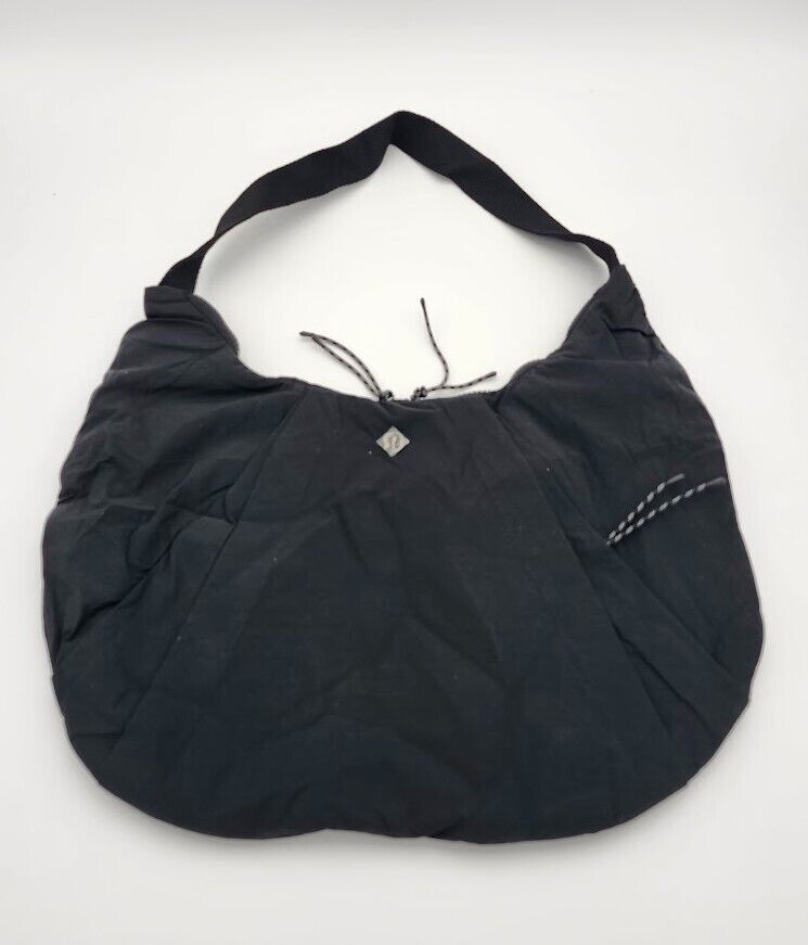 NWT Lululemon Pleated Shoulder Bag 10L - Black | eBay NWT Lululemon Pleated Shoulder Bag 10L - Black | eBay