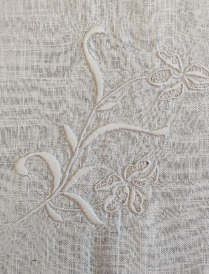 NAPPERON NAPPE A THE LIN BLANC BRODERIE FAIT MAIN LINGE ANCIEN 90x70 cm - Photo 3/4