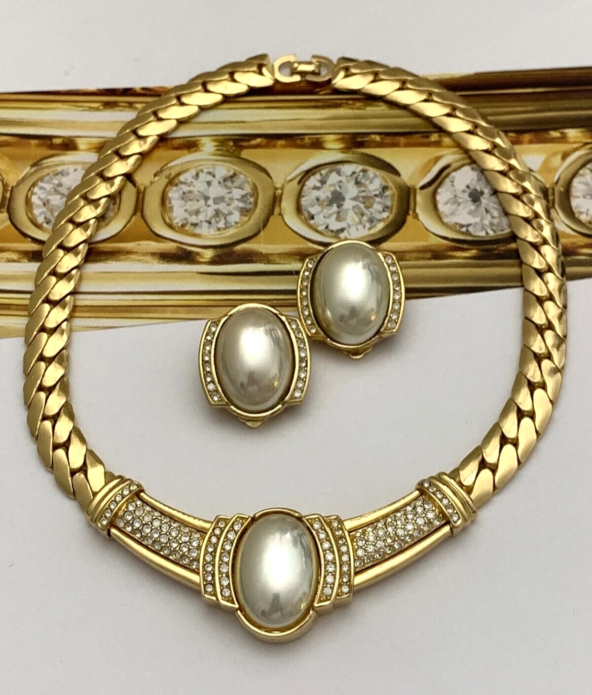 LOT boucles d'oreilles collier Christian Dior couture vintage ton or strass brillants