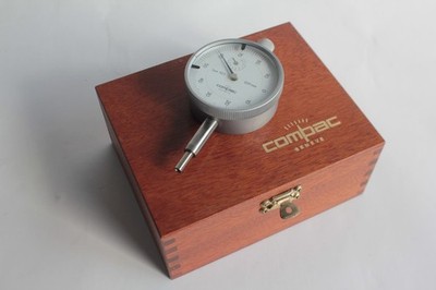 Precision comparator mechanical measuring device Compac 523 Geneva (69090)