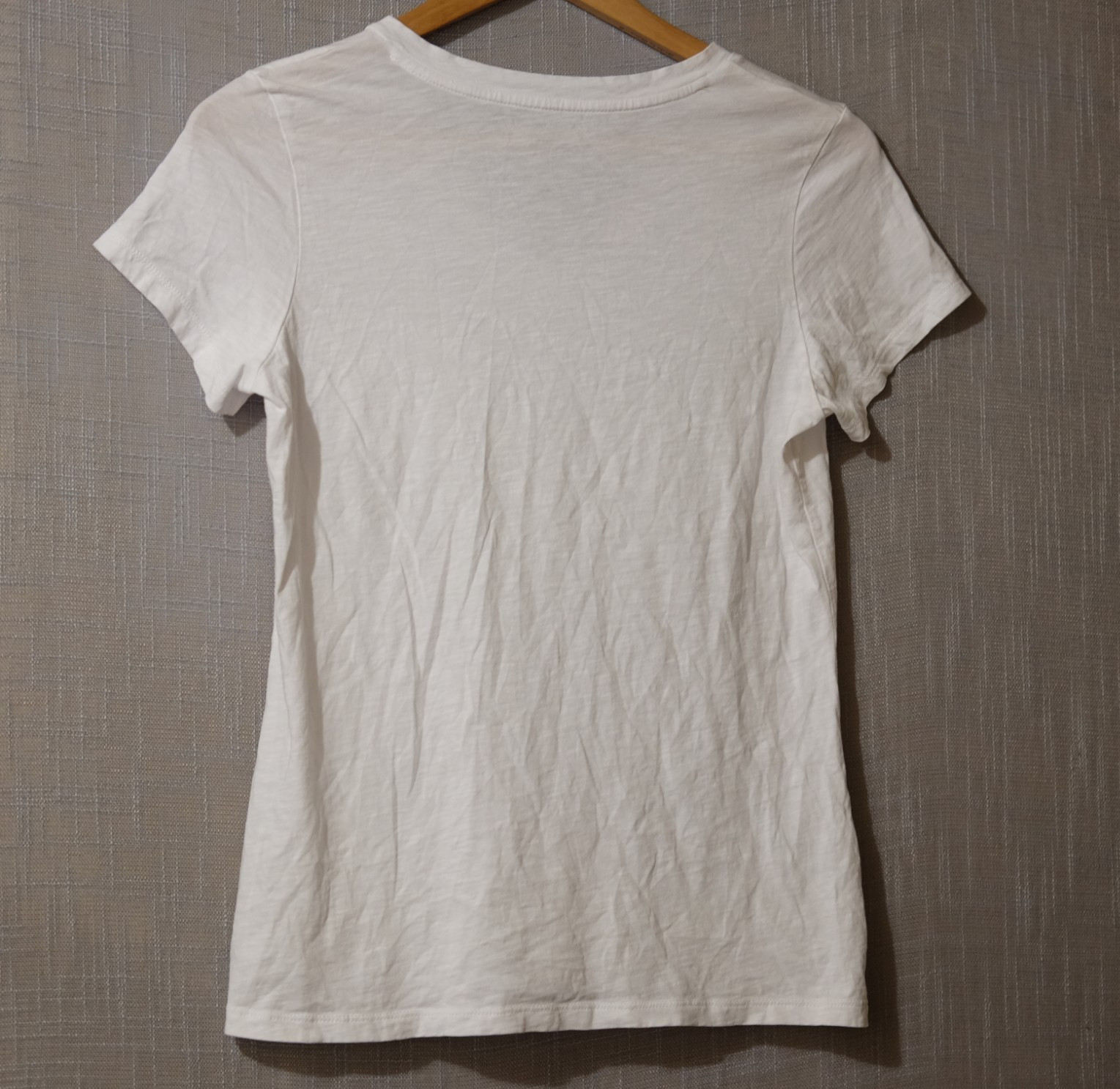 EUC Max Studio White V-Neck w/Pocket 100% Pima Cotton Tee Women's M #H96-84