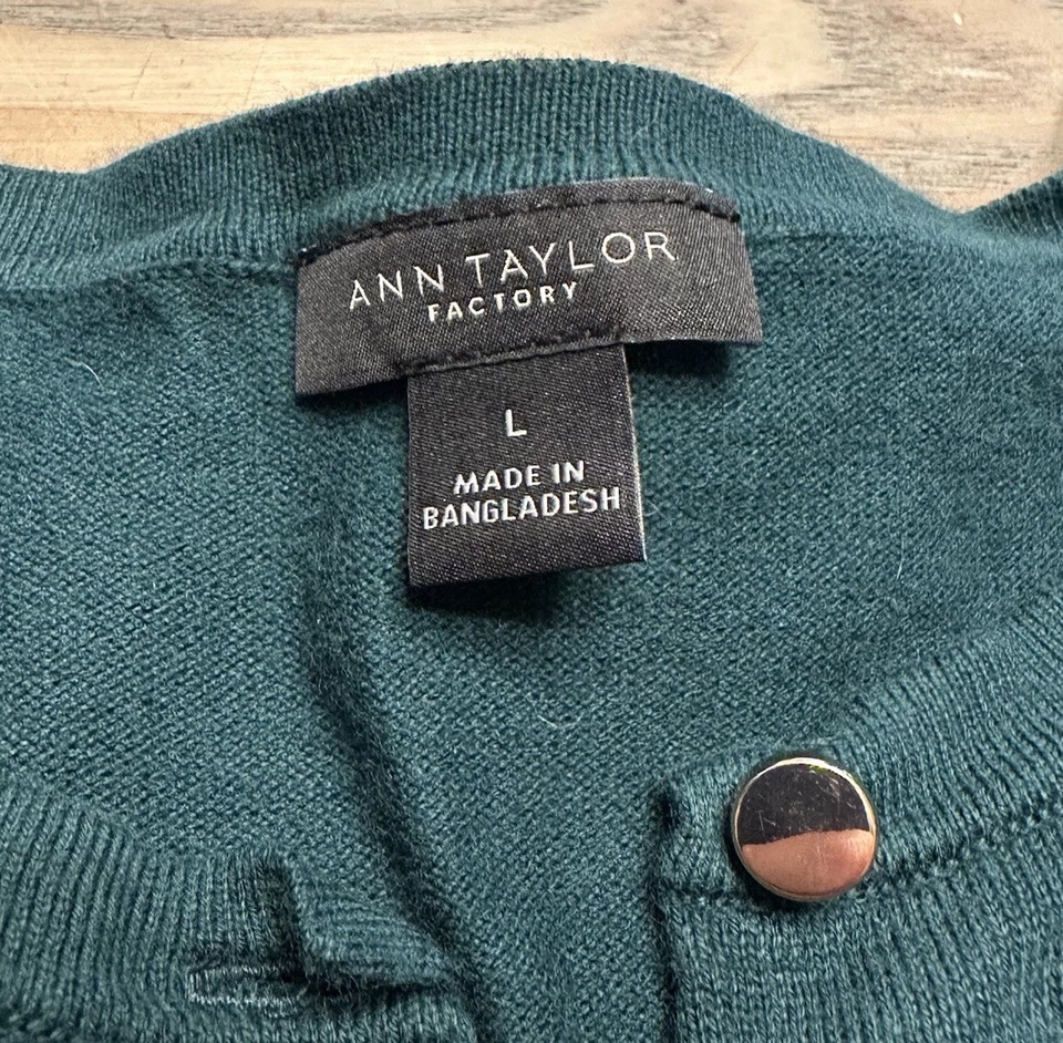 Cárdigan Suéter Ann Taylor Verde Ligero Para Mujer L Manga Larga Botón Dorado Foto 3 de 4
