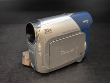 Canon MD101 E 30x Optical Zoom 800x Digital Zoom Video Camera - Working