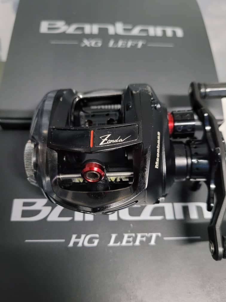 Megabass Zonda リール10R