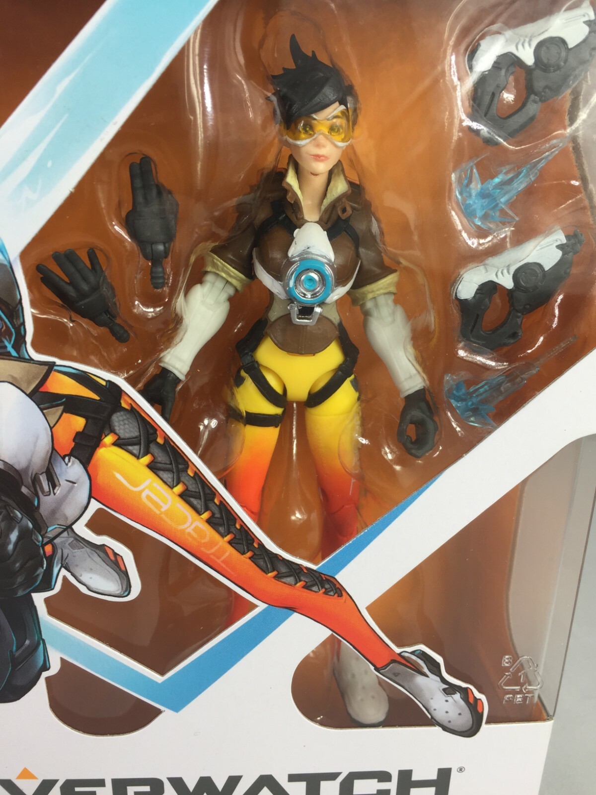 Overwatch Ultimates NEW * Tracer * 6-Inch Action Figure Hasbro Blizzard  SEALED