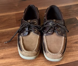 thom mcan boat shoes