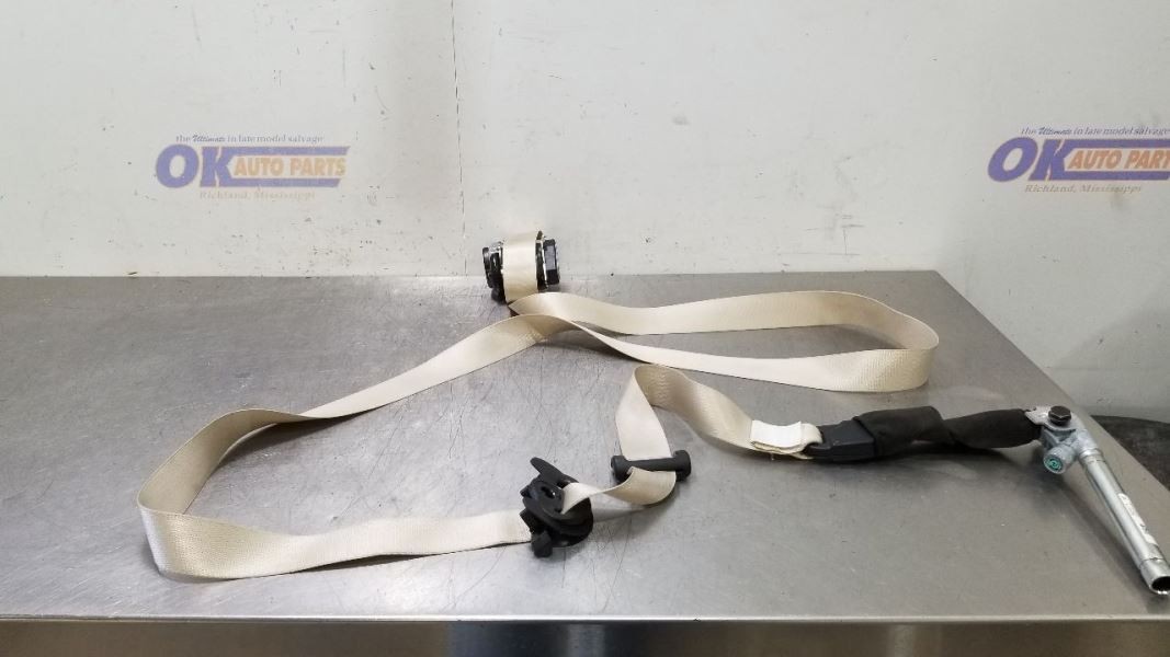 17 2017 MASERATI GHIBLI OEM FRONT SEAT BELT RETRACTOR BEIGE PASSENGER RIGHT 