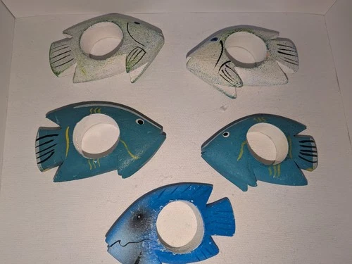 SET OF 5 HANDPAINTED WOODEN NAPKIN RINGS