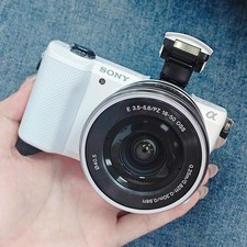 Sony Alpha a5000 Mirrorless Digital Camera w/16-50mm Lens White English